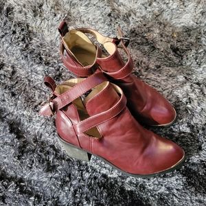 LAST CHANCE - Casual Booties - EUC